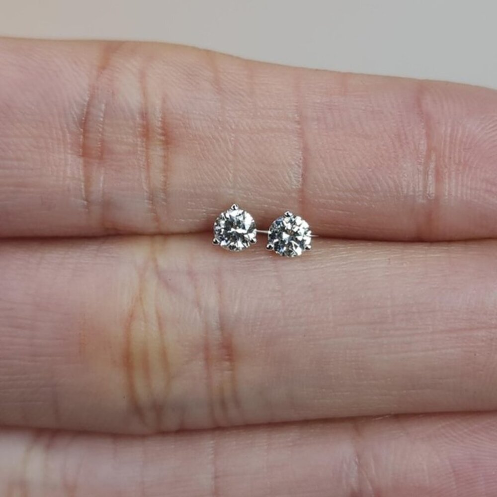14Kt Gold 3 Prong Martini 0.25Ct Lab Grown Diamond Stud Earrings